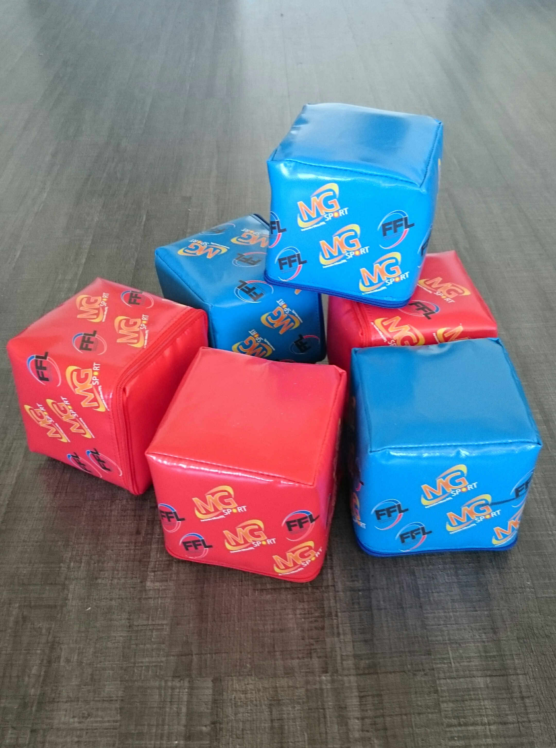 Cubes Challenge - Lot de 3 : Rouge, Bleu et Blanc (REF LUT-CHA)