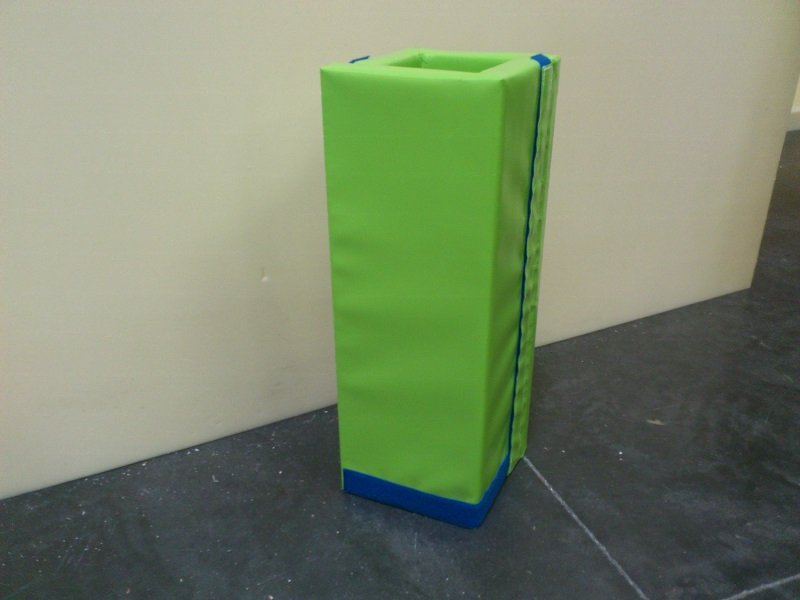 Protection de poteau carre/rectangle Hauteur: 200cm. Mousse PE 4cm. Dev 80cm max (REF Prot-R200PE.2)